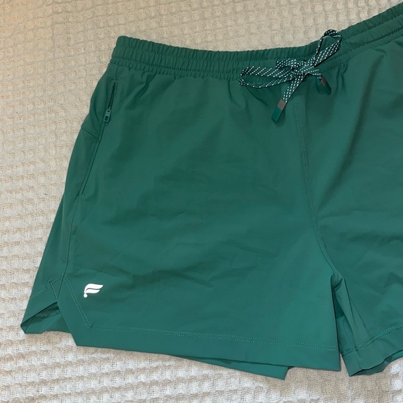 Fabletics Shorts - Picture 2 of 4